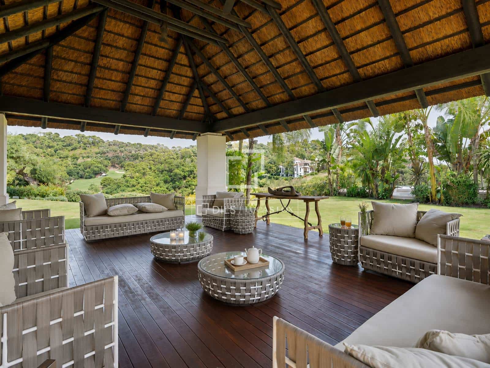 6 bedroom Villa for sale in Benahavis with pool garage - € 15,000,000 (Ref: 9978022)