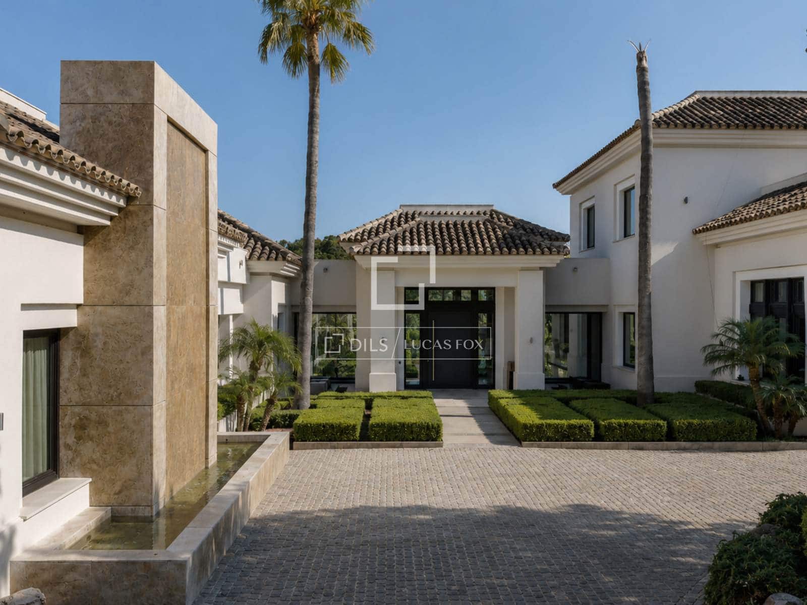 6 bedroom Villa for sale in Benahavis with pool garage - € 15,000,000 (Ref: 9978022)