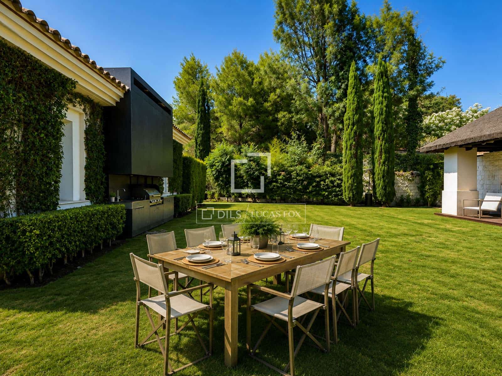 6 bedroom Villa for sale in Benahavis with pool garage - € 15,000,000 (Ref: 9978022)