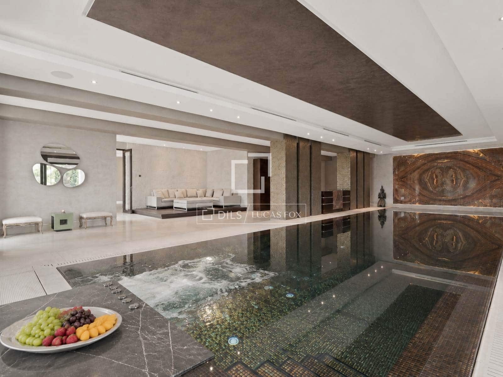 6 bedroom Villa for sale in Benahavis with pool garage - € 15,000,000 (Ref: 9978022)