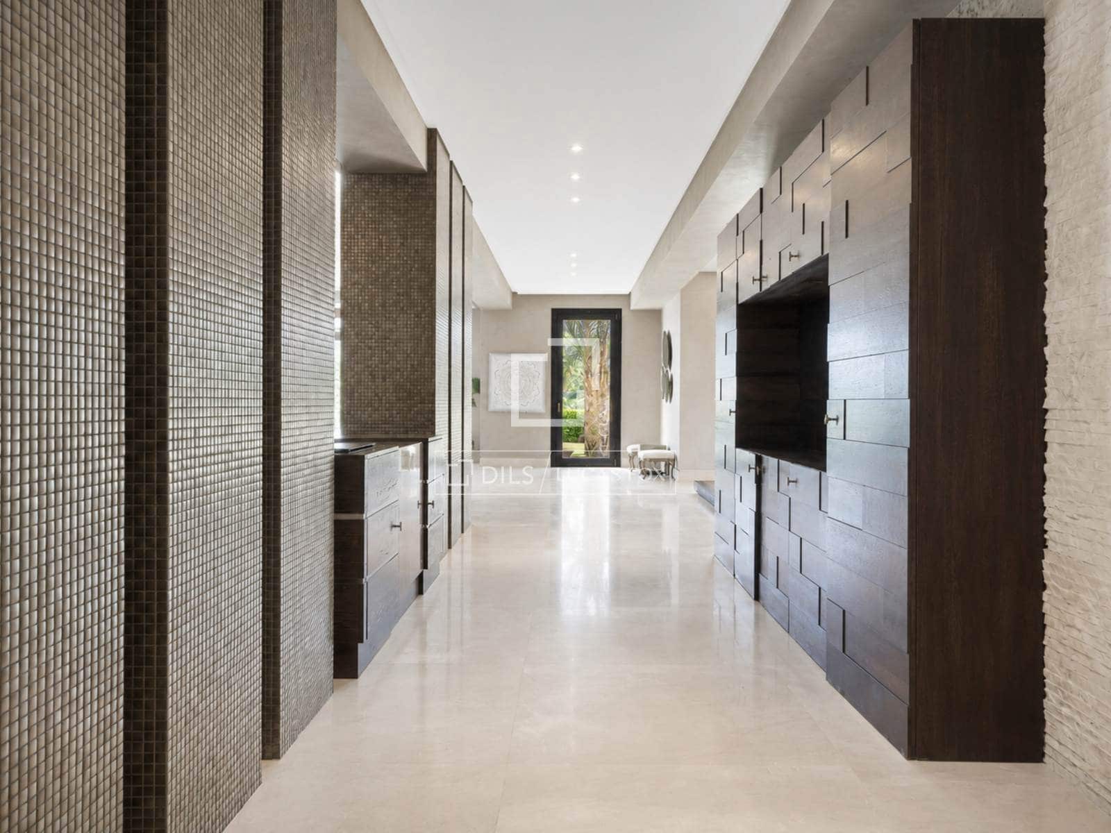 6 bedroom Villa for sale in Benahavis with pool garage - € 15,000,000 (Ref: 9978022)