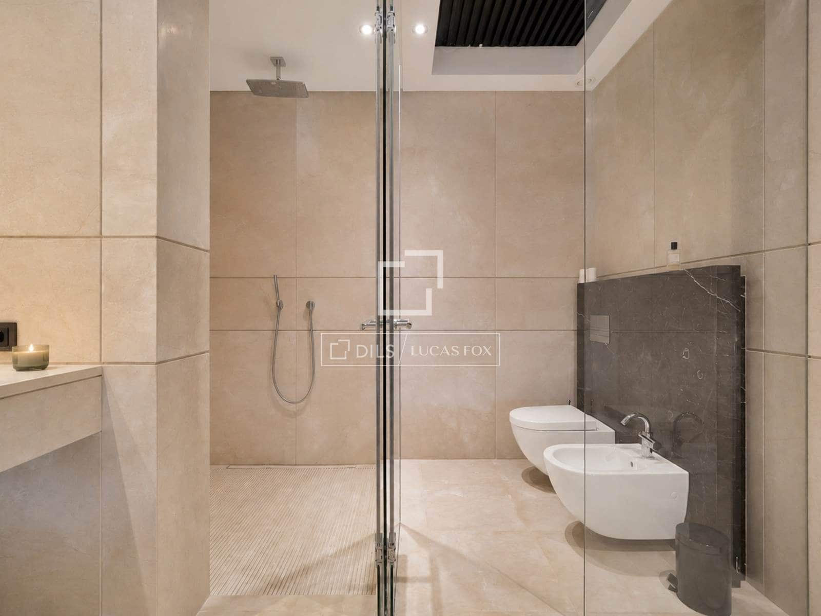 6 bedroom Villa for sale in Benahavis with pool garage - € 15,000,000 (Ref: 9978022)