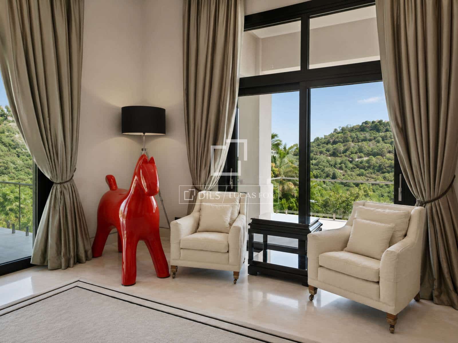 6 bedroom Villa for sale in Benahavis with pool garage - € 15,000,000 (Ref: 9978022)