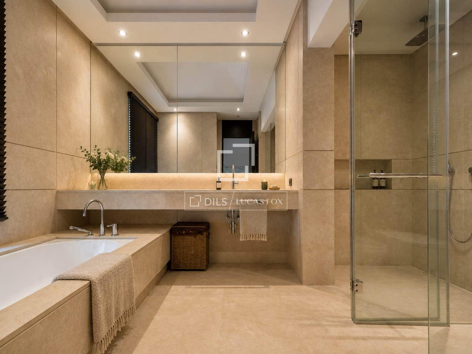 6 bedroom Villa for sale in Benahavis with pool garage - € 15,000,000 (Ref: 9978022)