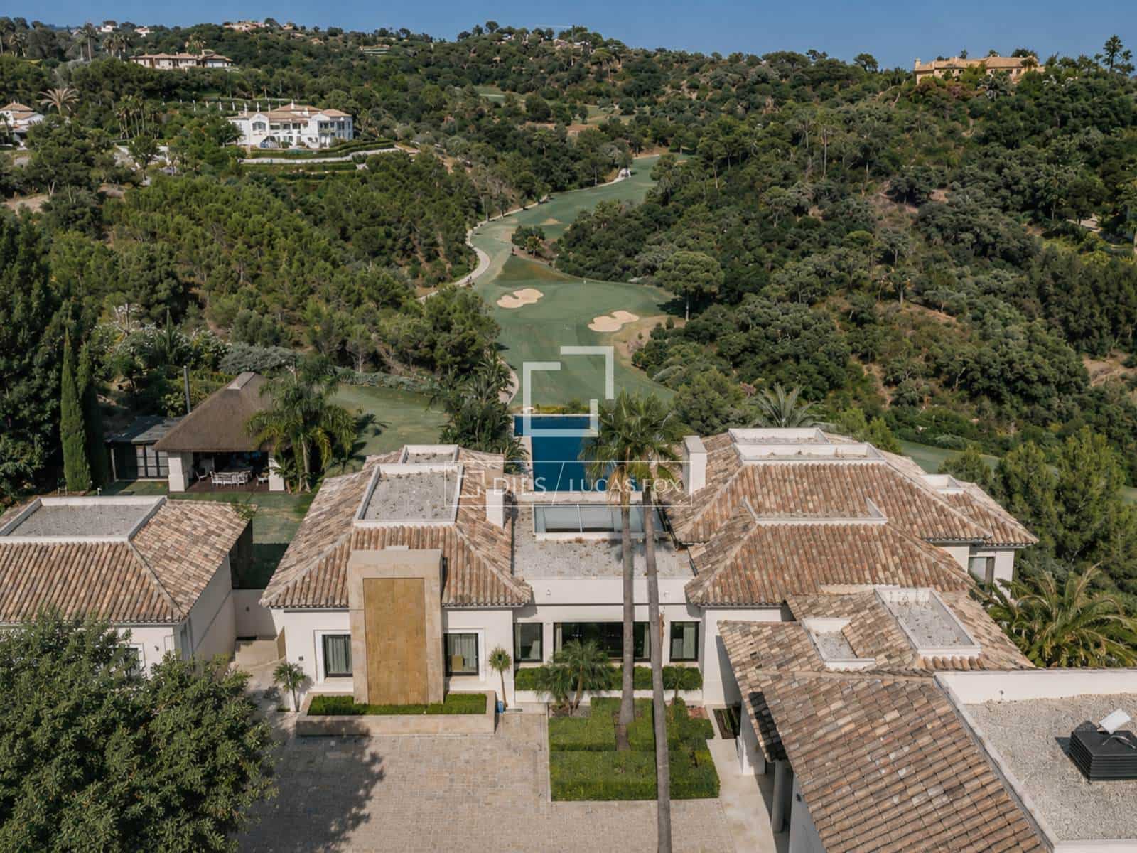 6 bedroom Villa for sale in Benahavis with pool garage - € 15,000,000 (Ref: 9978022)