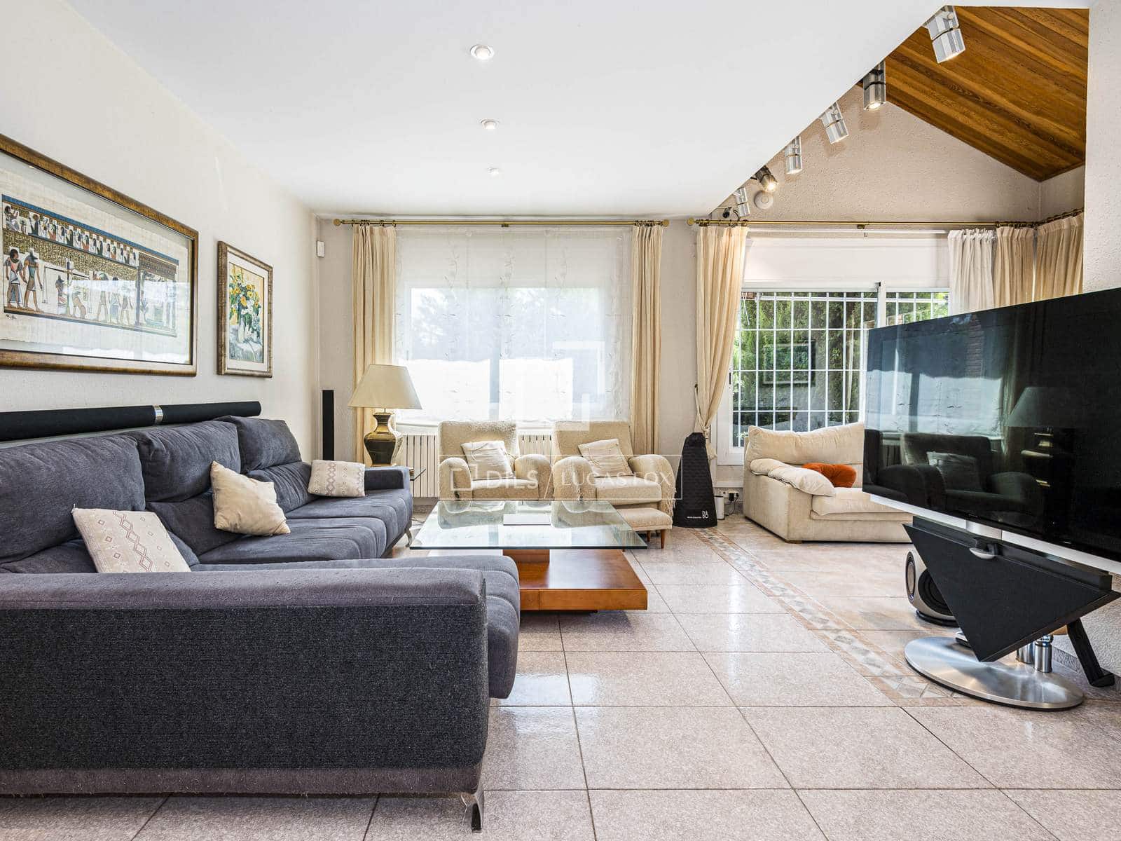 4 soveværelse Villa til salg i Bellaterra med swimmingpool garage - € 1.380.000 (Ref: 9978023)