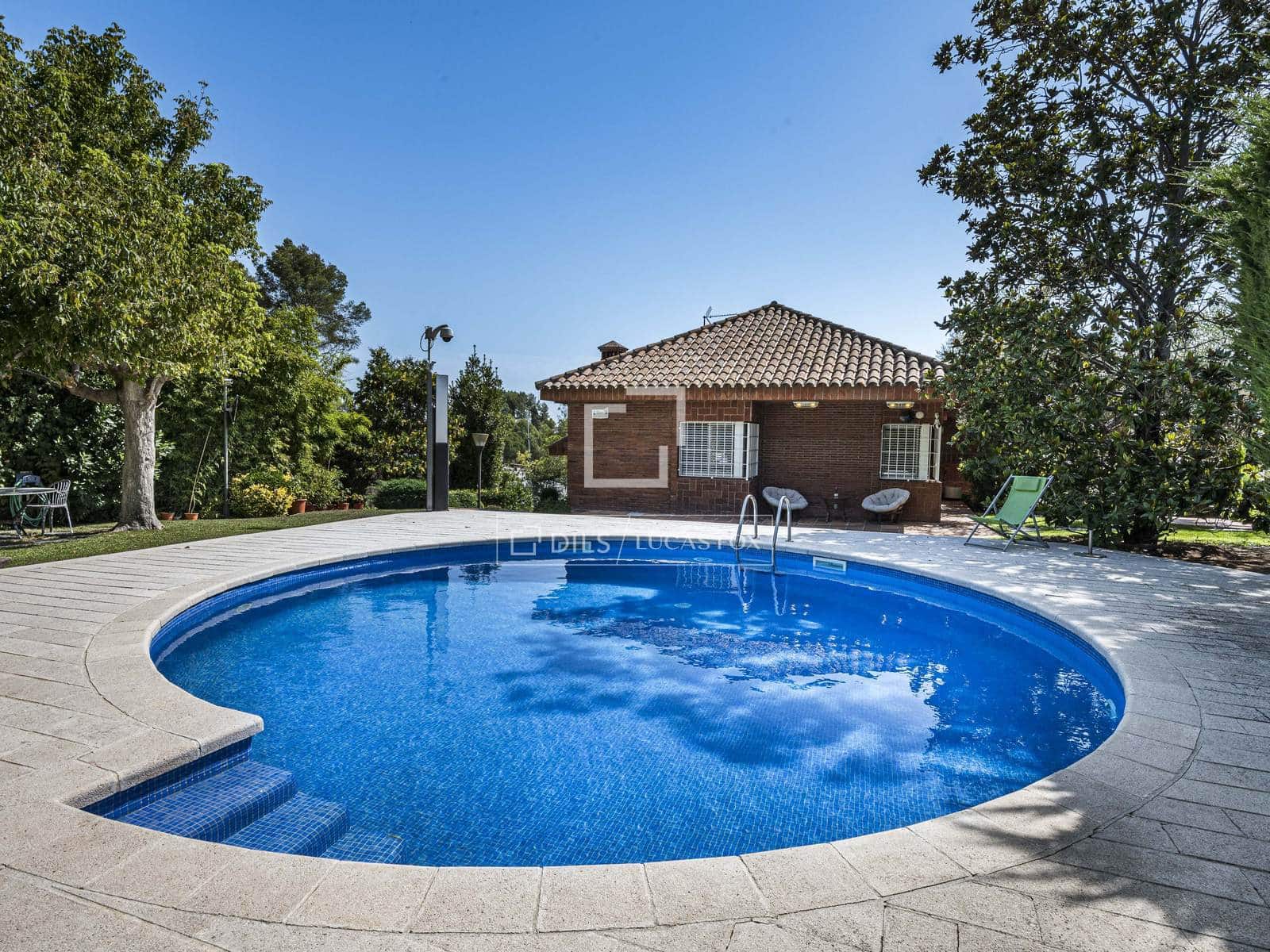 4 soveværelse Villa til salg i Bellaterra med swimmingpool garage - € 1.380.000 (Ref: 9978023)