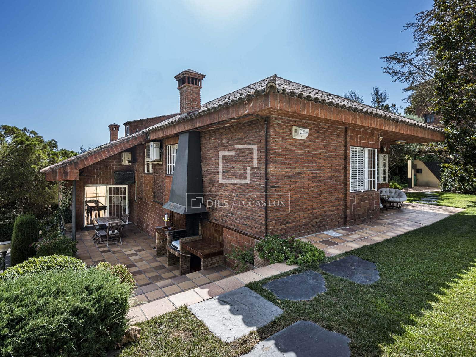 4 soveværelse Villa til salg i Bellaterra med swimmingpool garage - € 1.380.000 (Ref: 9978023)