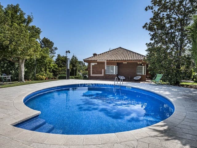 4 soveværelse Villa til salg i Bellaterra, Cerdanyola del Vallès med swimmingpool garage - € 1.380.000 (Ref: 9978023)