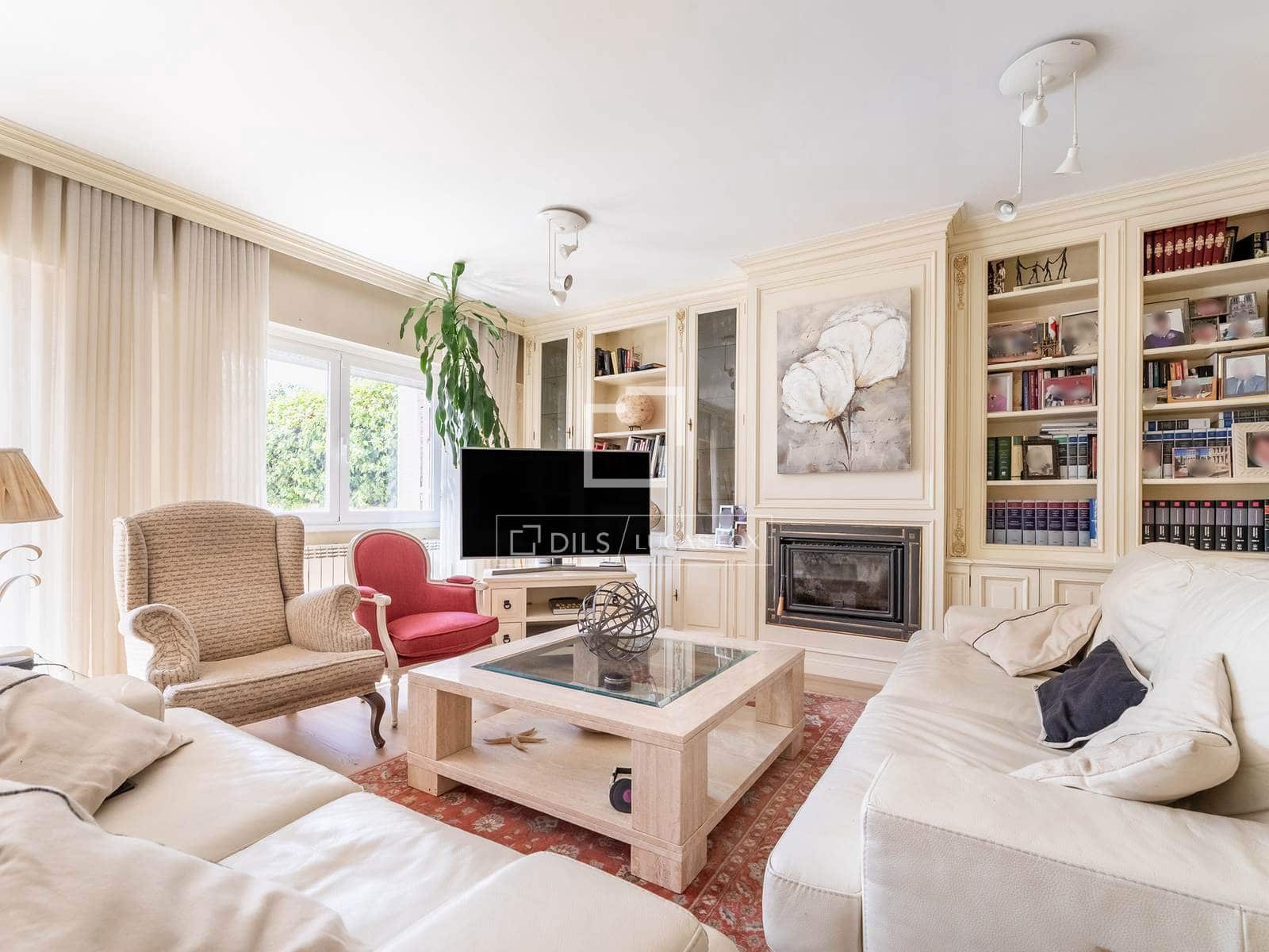 5 sovrum Villa till salu i Majadahonda med pool garage - 1 460 000 € (Ref: 9978054)