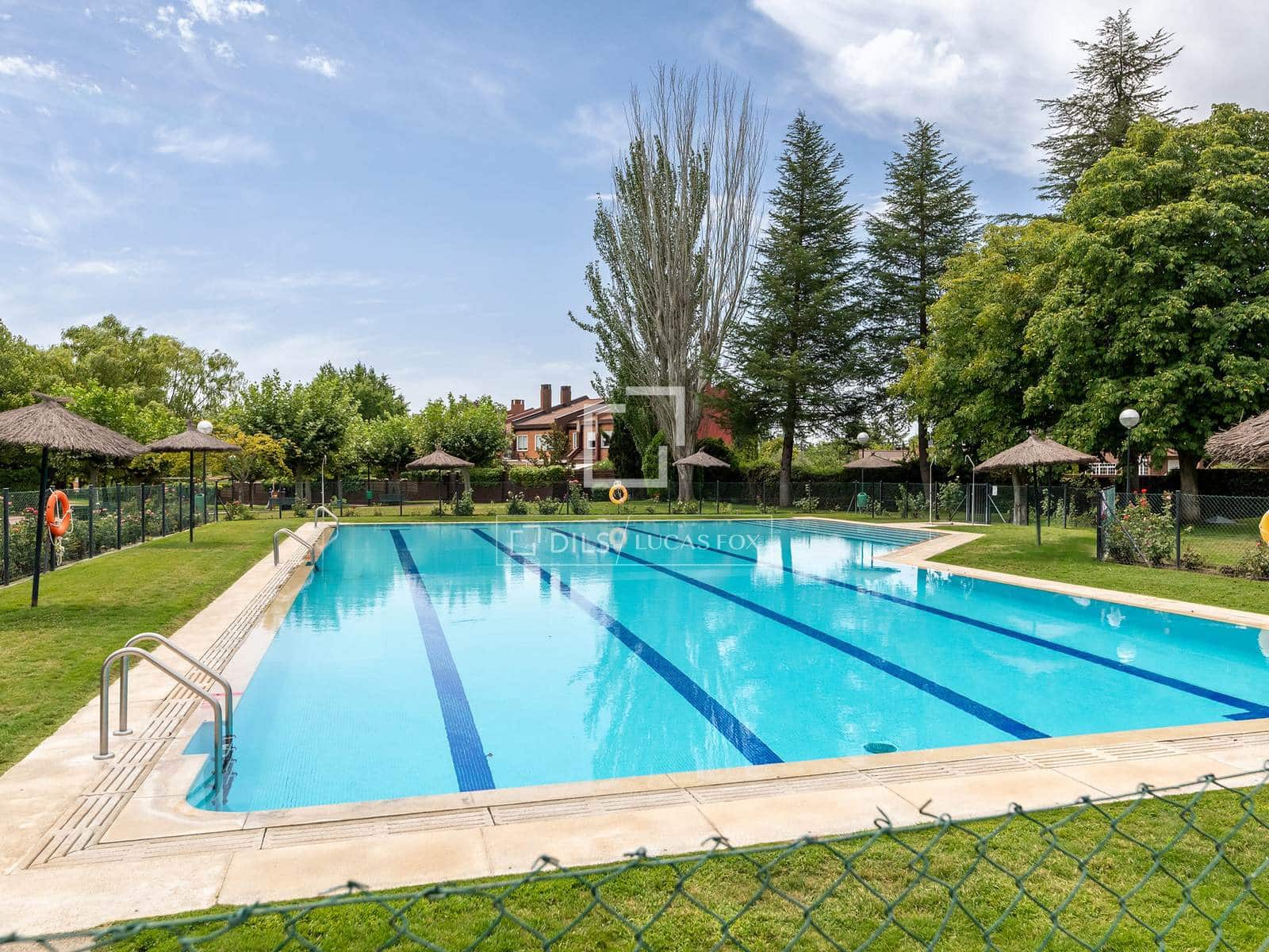 5 sovrum Villa till salu i Majadahonda med pool garage - 1 460 000 € (Ref: 9978054)