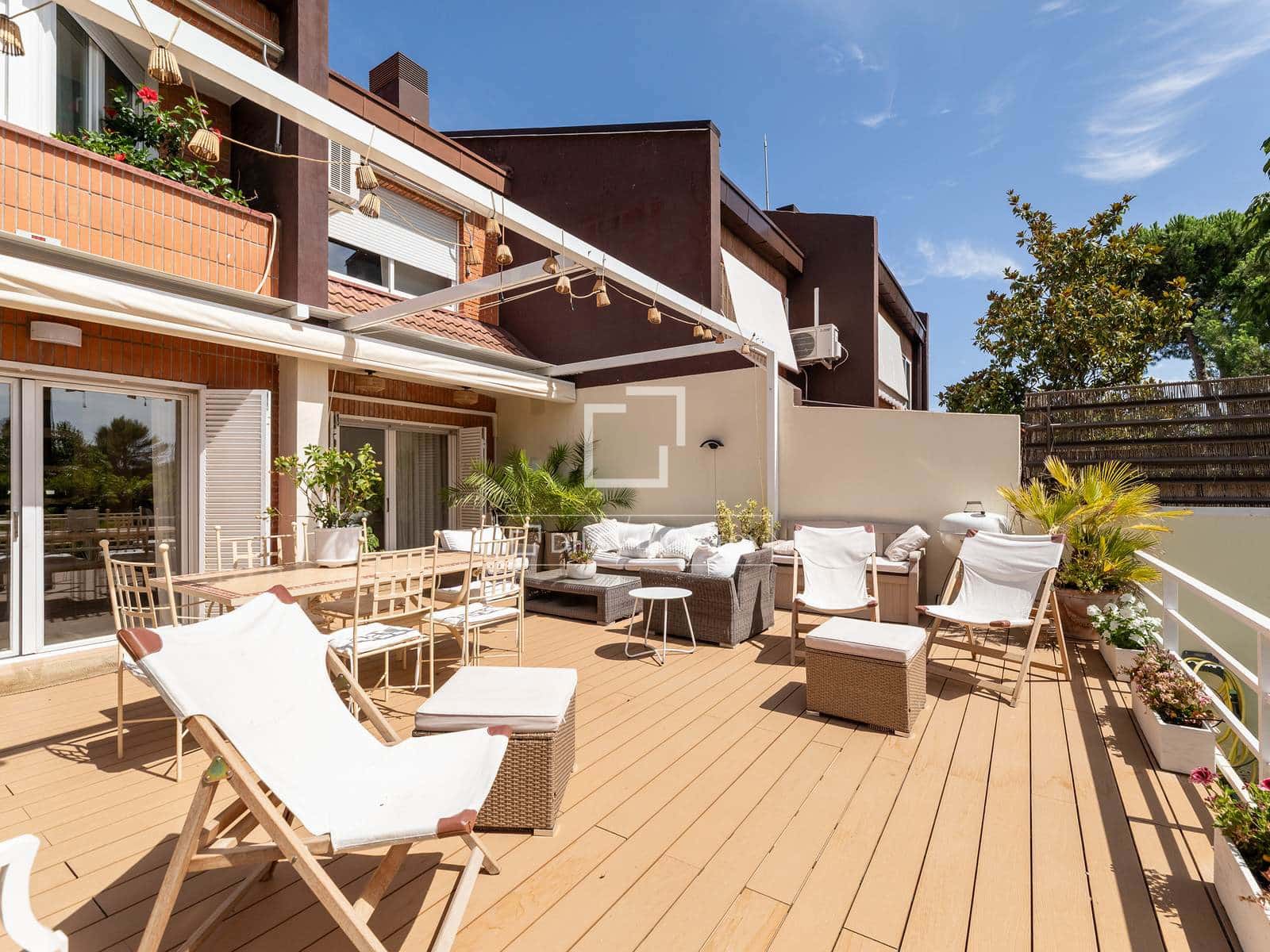 5 sovrum Villa till salu i Majadahonda med pool garage - 1 460 000 € (Ref: 9978054)