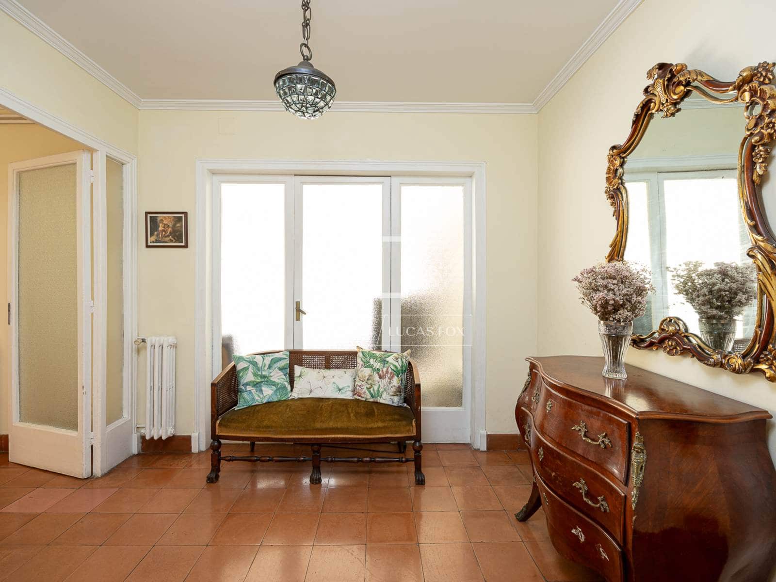 5 soveværelse Lejlighed til salg i Barcelona by - € 915.000 (Ref: 9979323)
