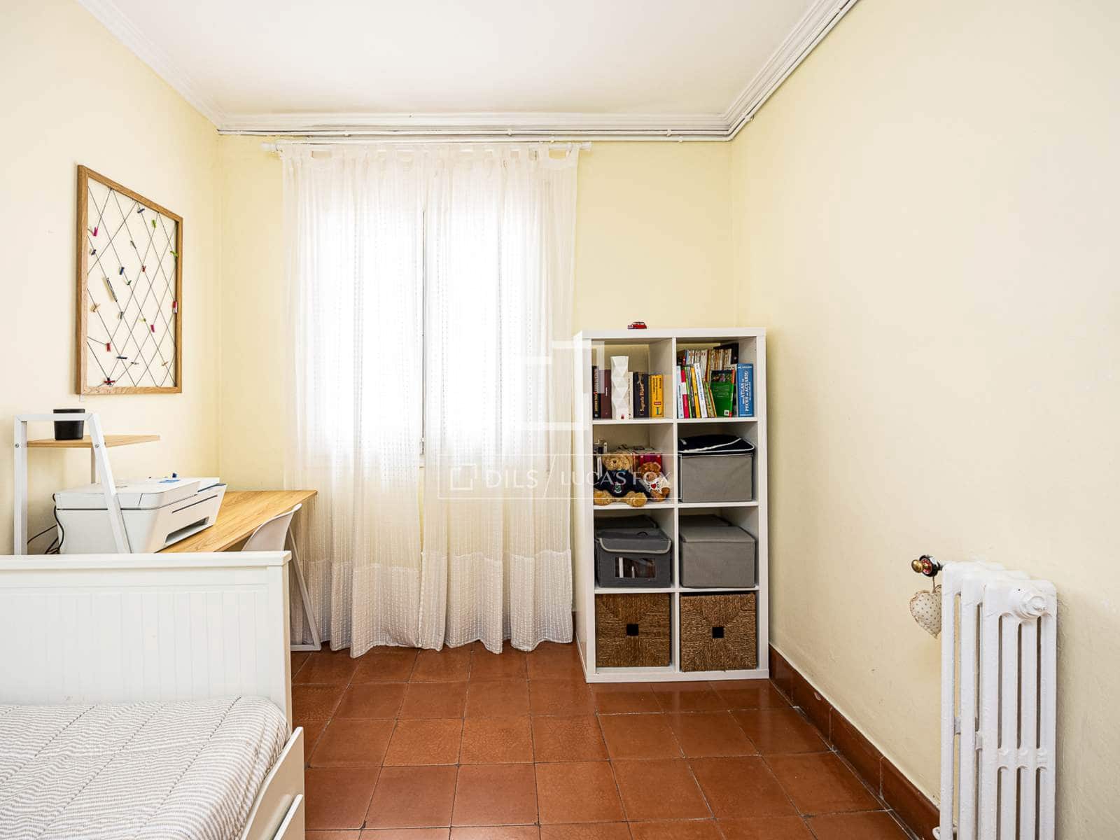 5 soveværelse Lejlighed til salg i Barcelona by - € 915.000 (Ref: 9979323)