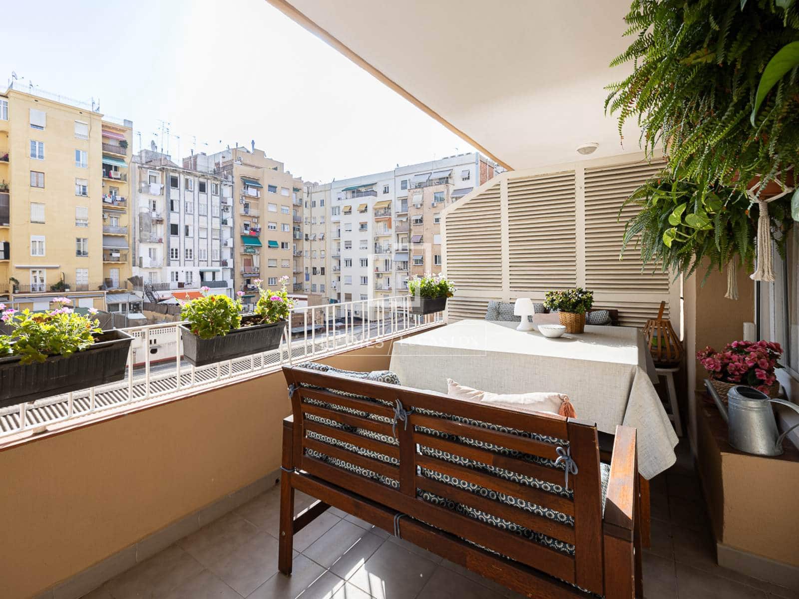 5 soveværelse Lejlighed til salg i Barcelona by - € 915.000 (Ref: 9979323)