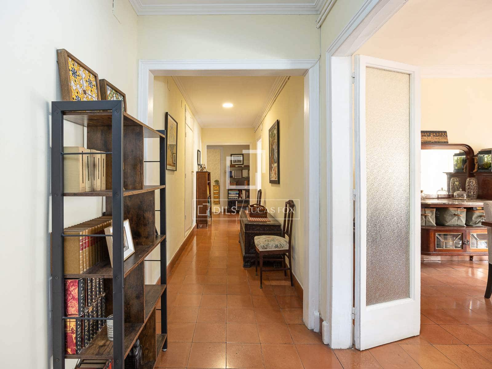 5 soveværelse Lejlighed til salg i Barcelona by - € 915.000 (Ref: 9979323)