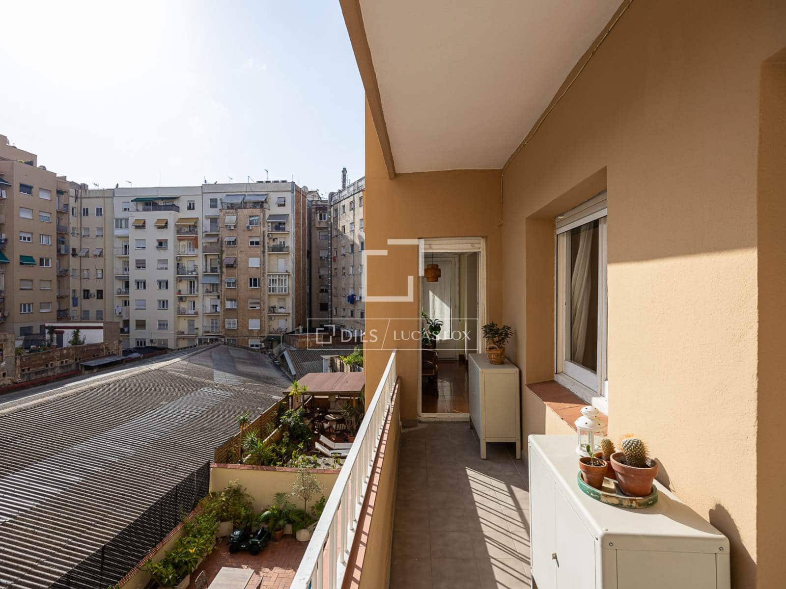 5 soveværelse Lejlighed til salg i Barcelona by - € 915.000 (Ref: 9979323)