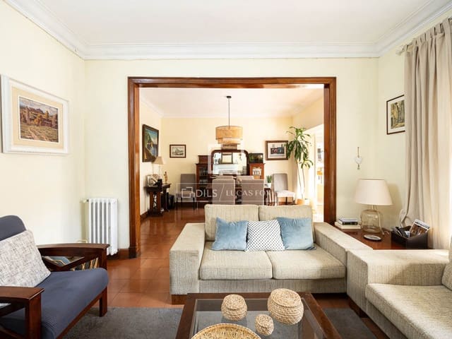 5 soveværelse Lejlighed til salg i Barcelona by - € 915.000 (Ref: 9979323)