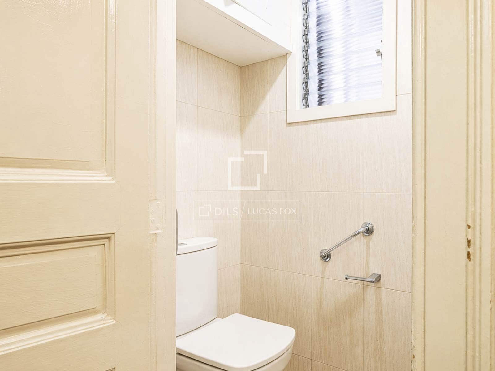 5 soveværelse Lejlighed til salg i Barcelona by med garage - € 625.000 (Ref: 9980637)