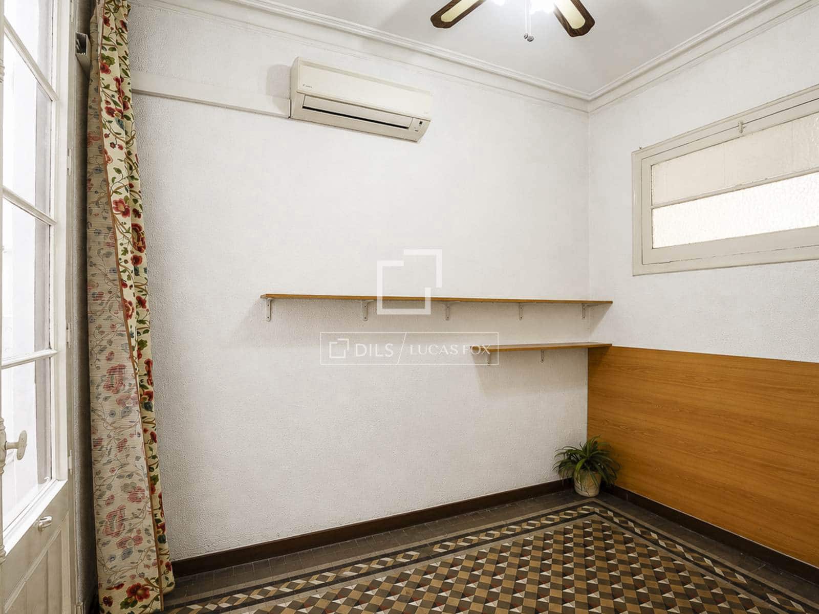 5 soveværelse Lejlighed til salg i Barcelona by med garage - € 625.000 (Ref: 9980637)
