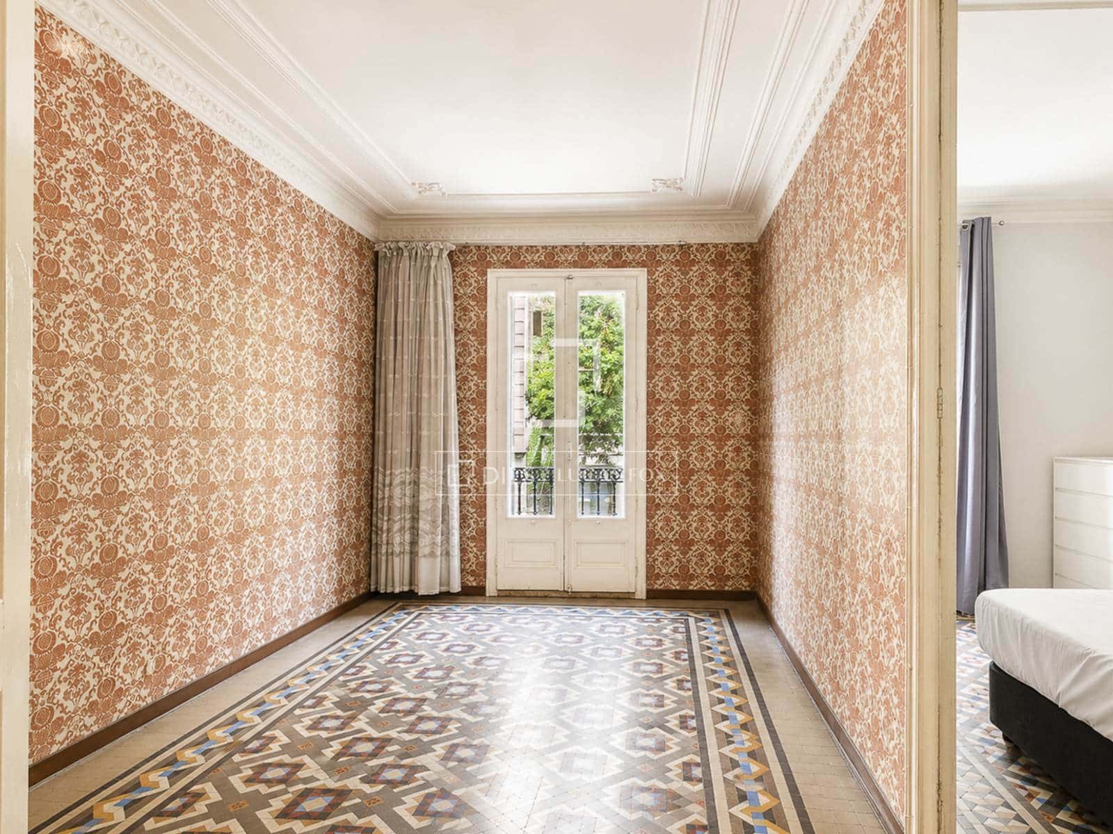 5 soveværelse Lejlighed til salg i Barcelona by med garage - € 625.000 (Ref: 9980637)