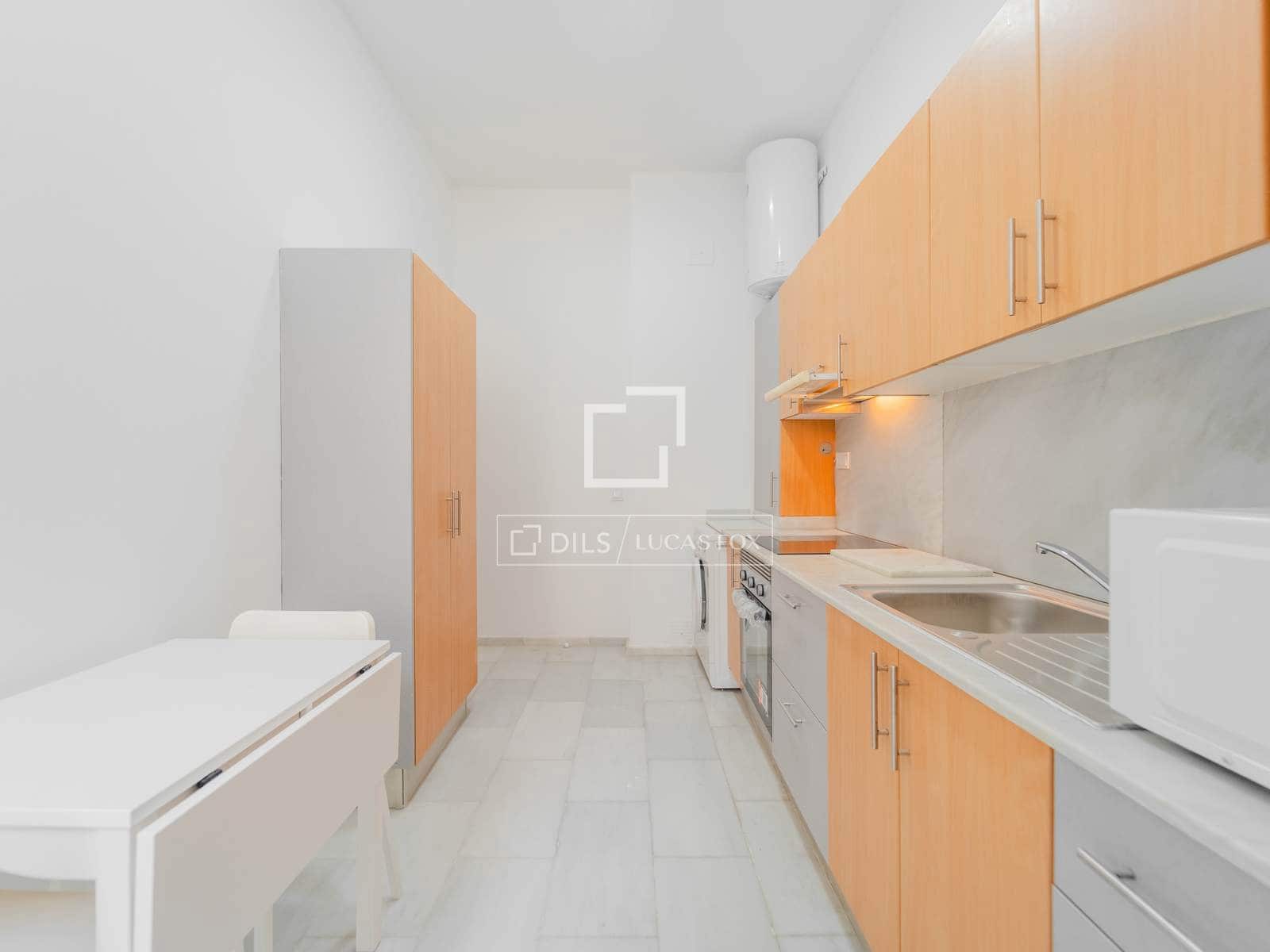 3 bedroom Apartment for rent in Valencia city - € 2,900 (Ref: 9980638)