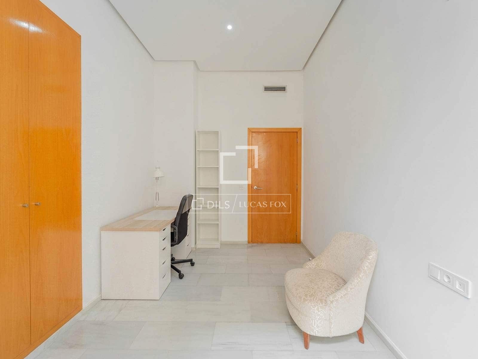 3 bedroom Apartment for rent in Valencia city - € 2,900 (Ref: 9980638)