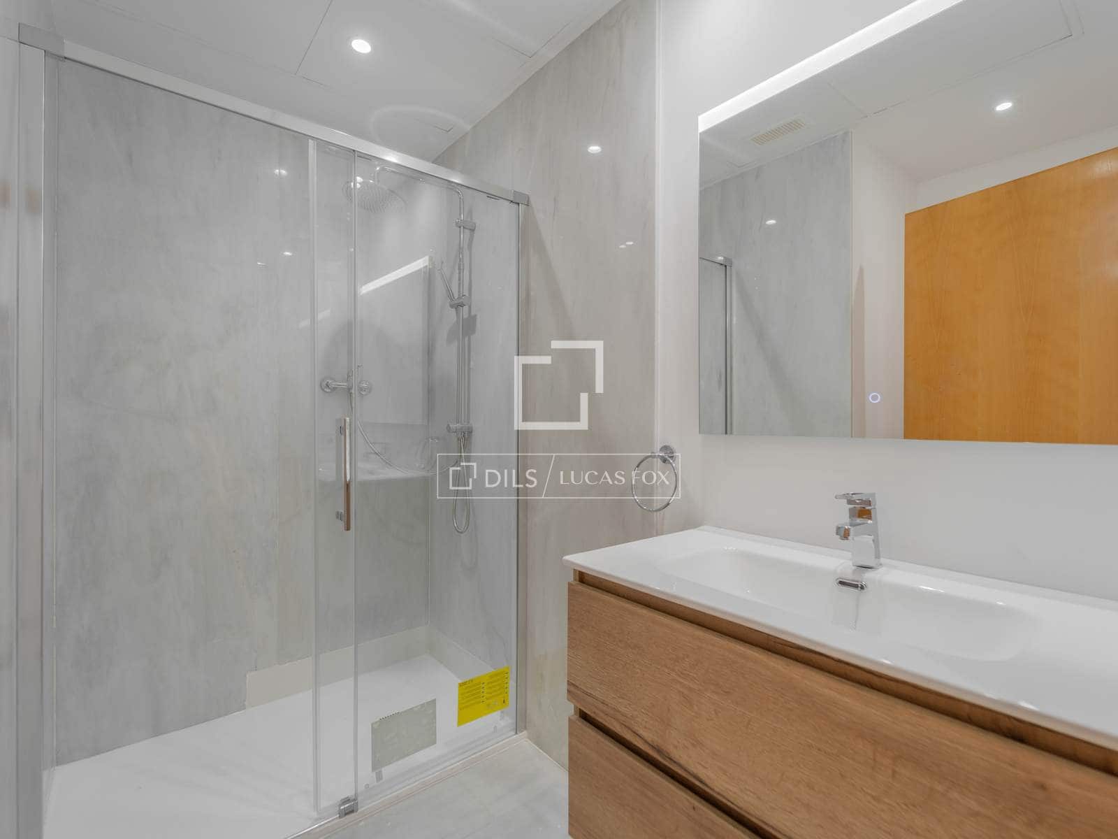 3 bedroom Apartment for rent in Valencia city - € 2,900 (Ref: 9980638)