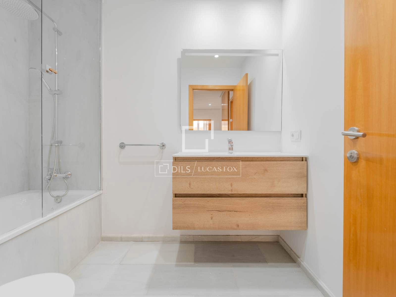 3 bedroom Apartment for rent in Valencia city - € 2,900 (Ref: 9980638)