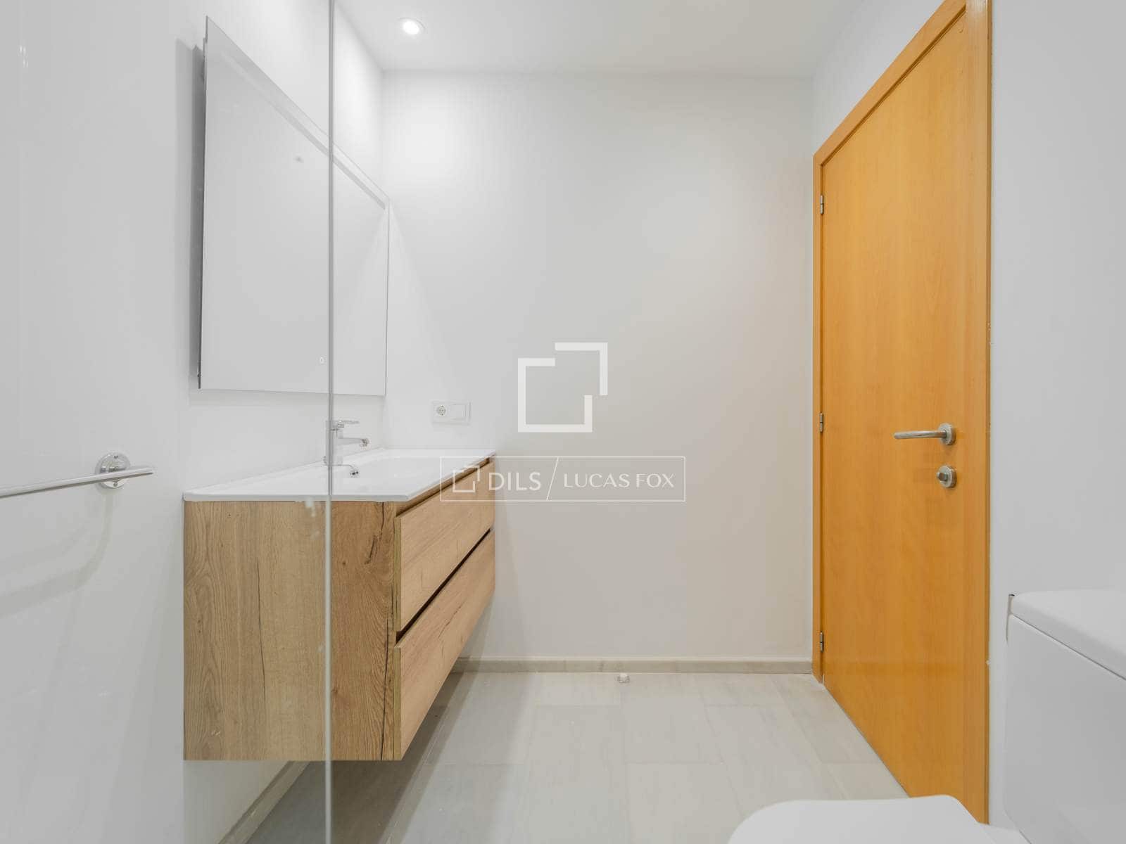 3 bedroom Apartment for rent in Valencia city - € 2,900 (Ref: 9980638)