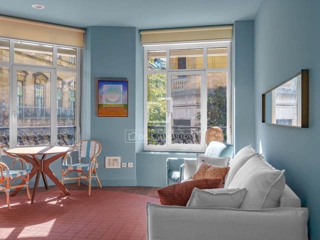 1 slaapkamer Appartement te huur in Donostia-San Sebastián - € 3.000 (Ref: 9981332)