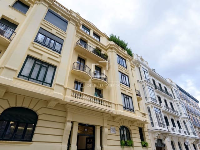 4 soveværelse Lejlighed til salg i Almagro, Madrid by - € 3.700.000 (Ref: 9981334)