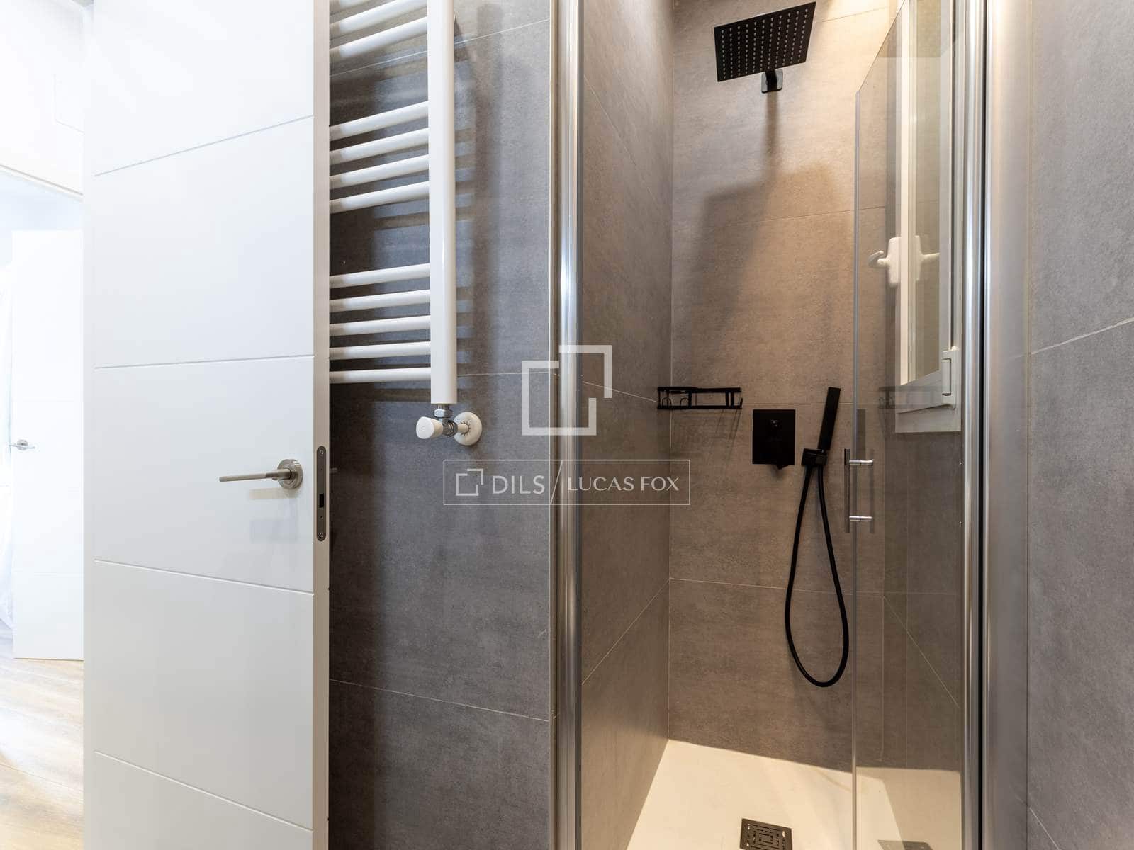 2 bedroom Apartment for sale in Madrid city - € 1,250,000 (Ref: 9981335)