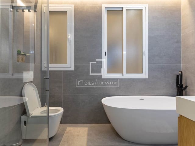 2 bedroom Apartment for sale in Recoletos, Madrid city - € 1,250,000 (Ref: 9981335)