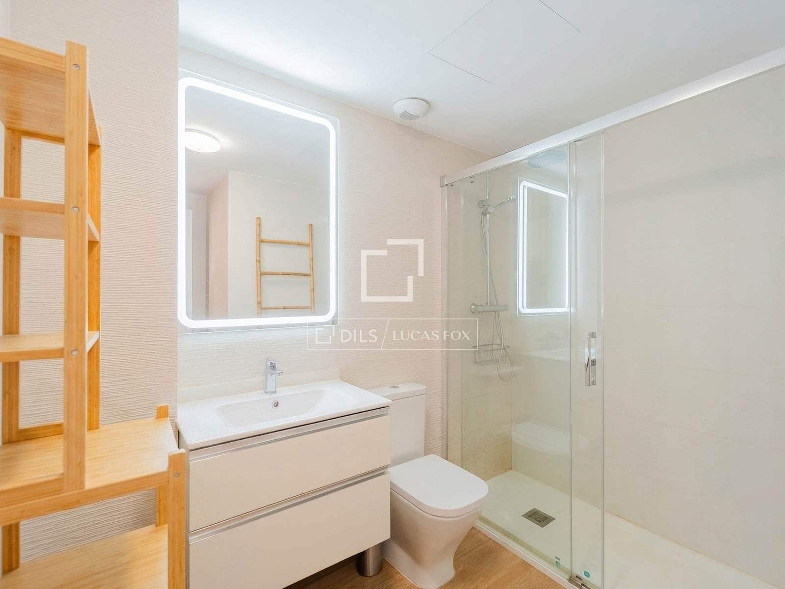 3 bedroom Apartment for rent in Valencia city with pool garage - € 2,600 (Ref: 9981336)