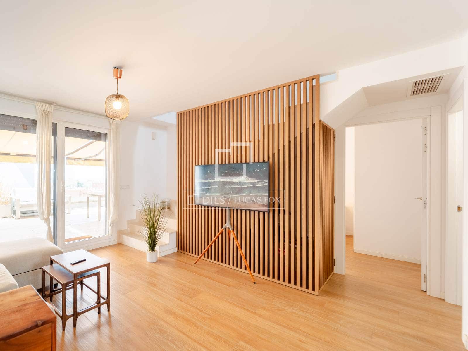 3 bedroom Apartment for rent in Valencia city with pool garage - € 2,600 (Ref: 9981336)