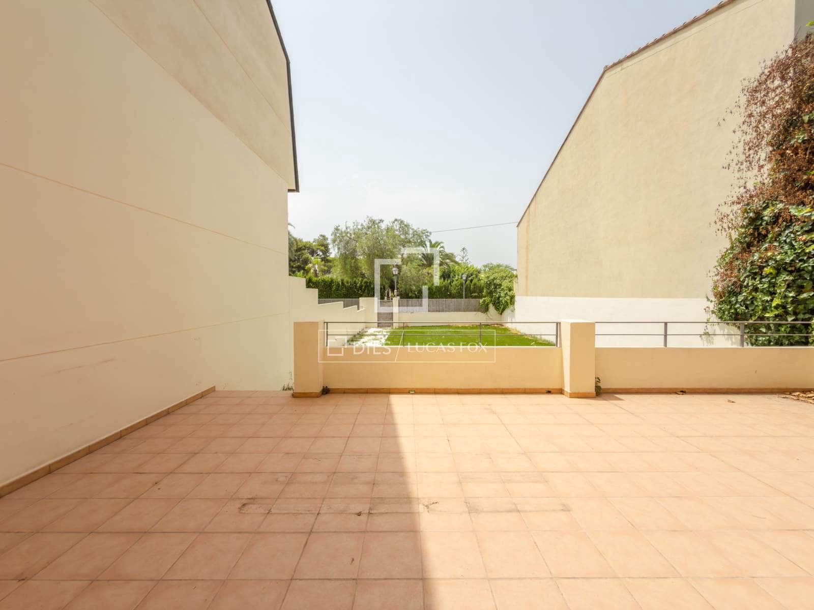 4 bedroom Villa for sale in Rocafort with pool garage - € 699,000 (Ref: 9981452)