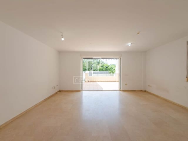4 bedroom Villa for sale in Rocafort with pool garage - € 699,000 (Ref: 9981452)