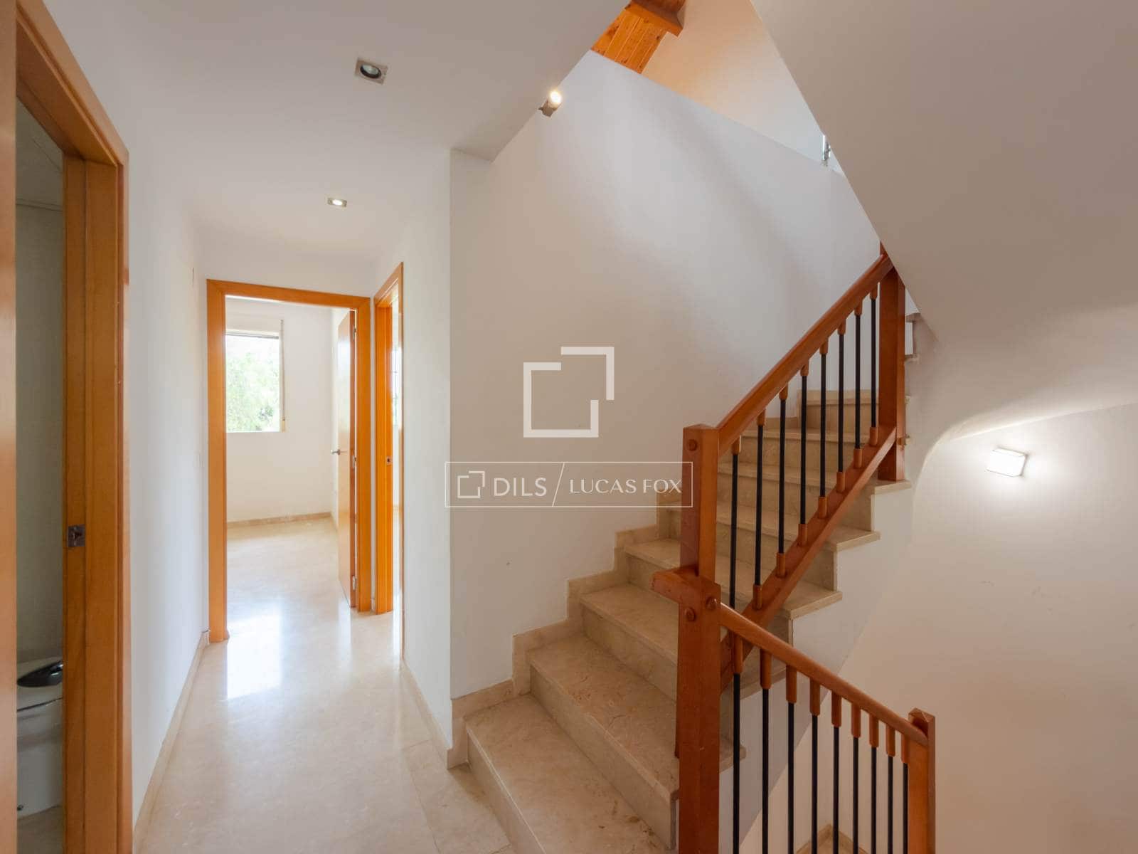 4 bedroom Villa for sale in Rocafort with pool garage - € 699,000 (Ref: 9981452)