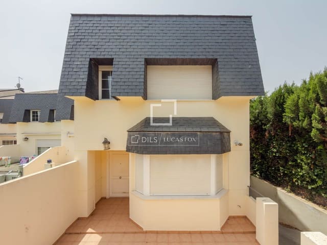 4 bedroom Villa for sale in Rocafort with pool garage - € 699,000 (Ref: 9981452)