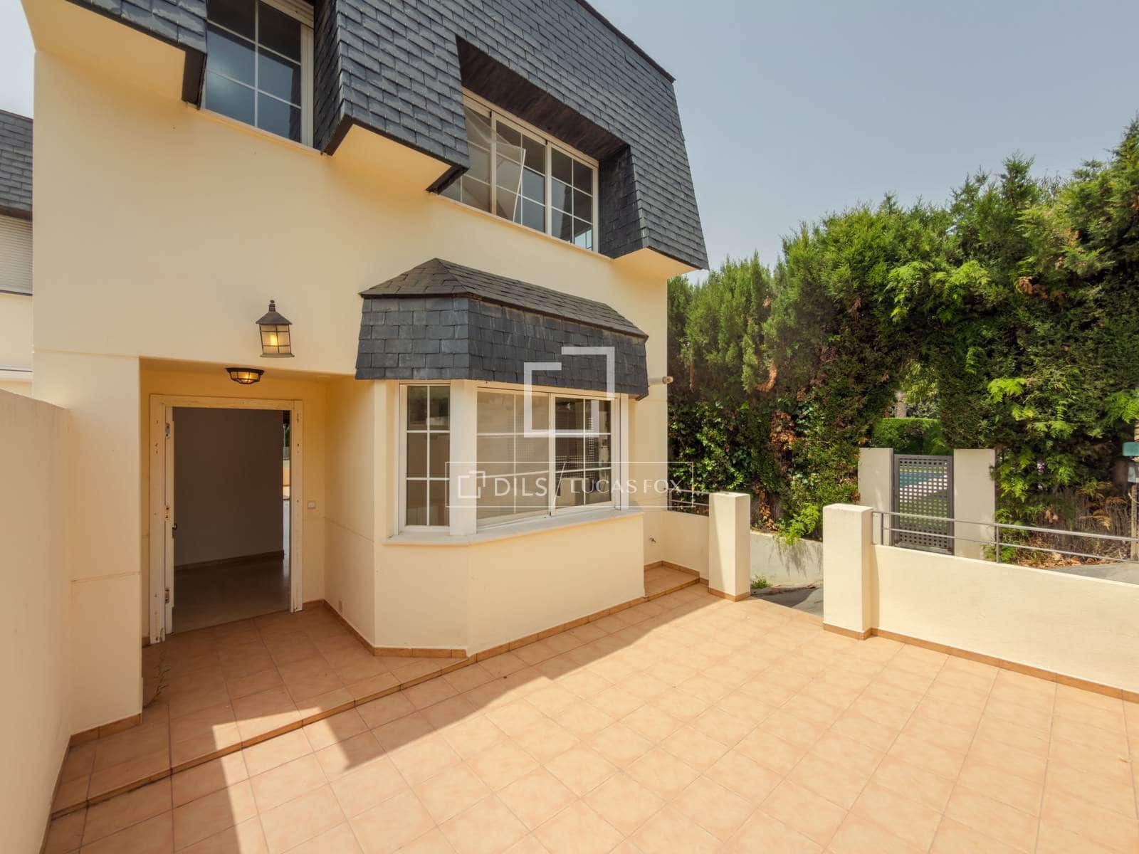 4 bedroom Villa for sale in Rocafort with pool garage - € 699,000 (Ref: 9981452)