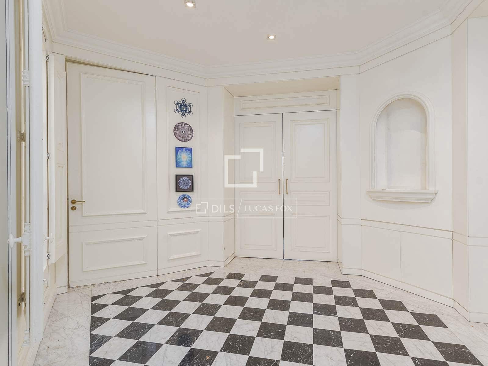 4 soveværelse Lejlighed til salg i Barcelona by - € 1.650.000 (Ref: 9981548)