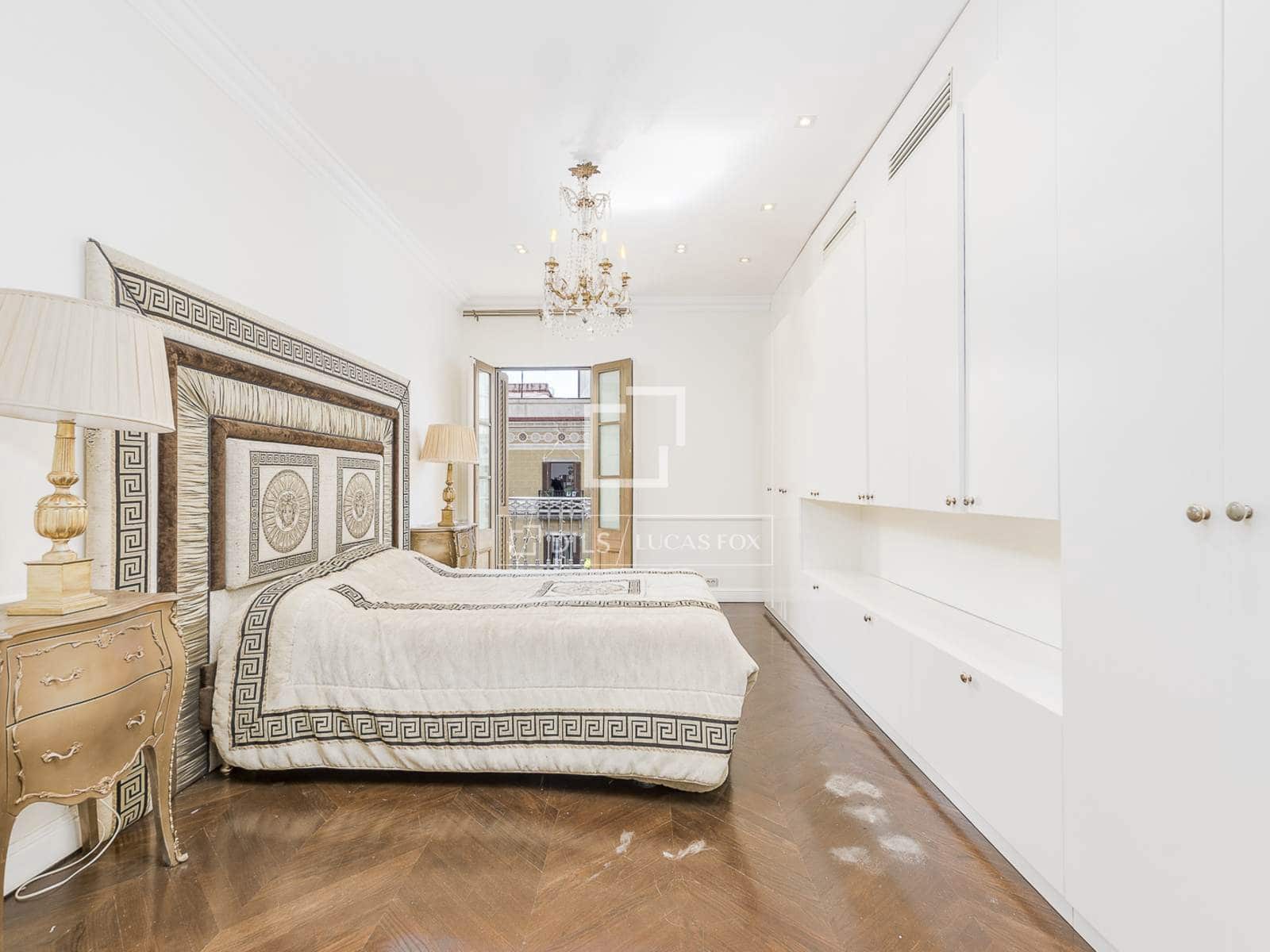 4 soveværelse Lejlighed til salg i Barcelona by - € 1.650.000 (Ref: 9981548)
