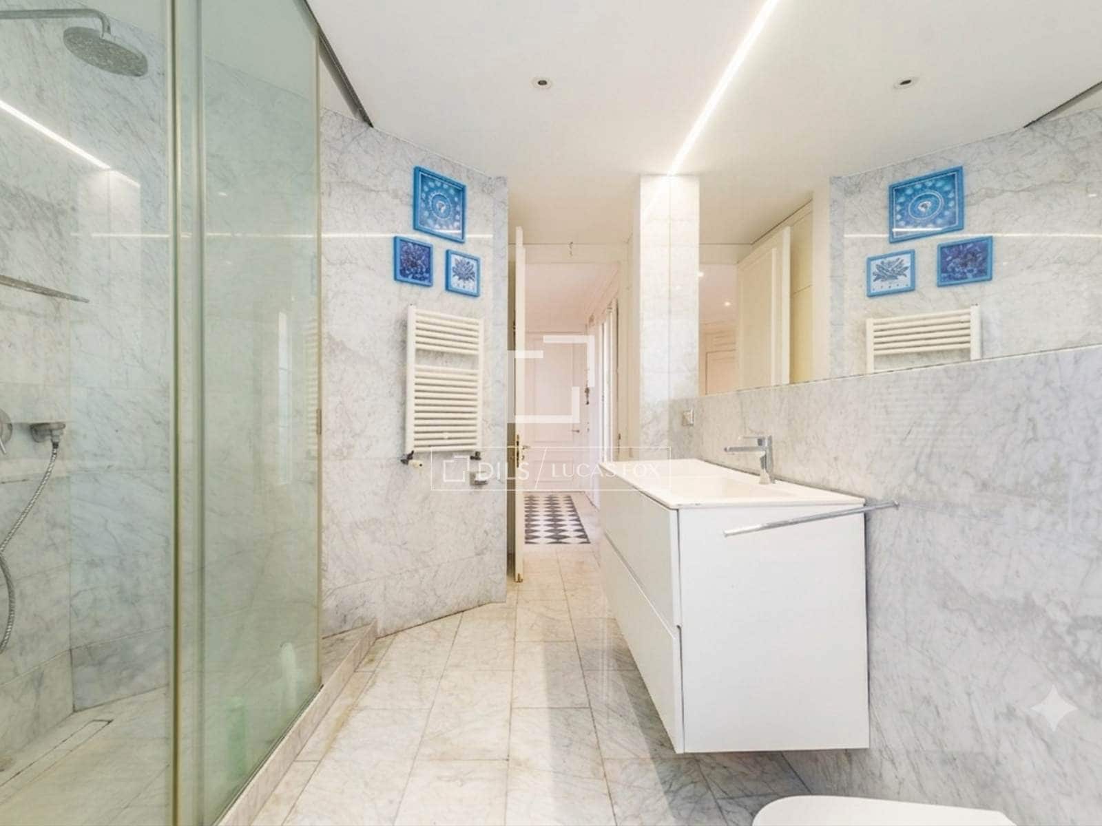 4 soveværelse Lejlighed til salg i Barcelona by - € 1.650.000 (Ref: 9981548)