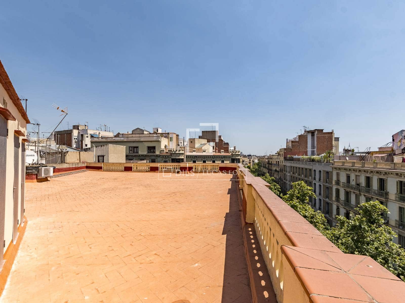 4 soveværelse Lejlighed til salg i Barcelona by - € 1.650.000 (Ref: 9981548)