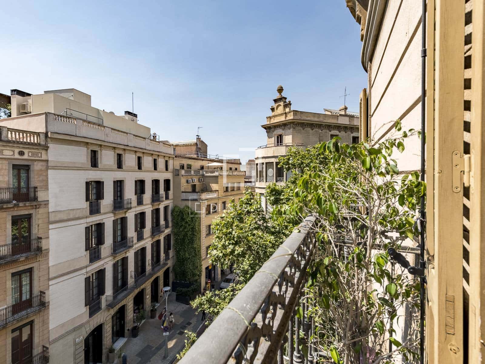 4 soveværelse Lejlighed til salg i Barcelona by - € 1.650.000 (Ref: 9981548)
