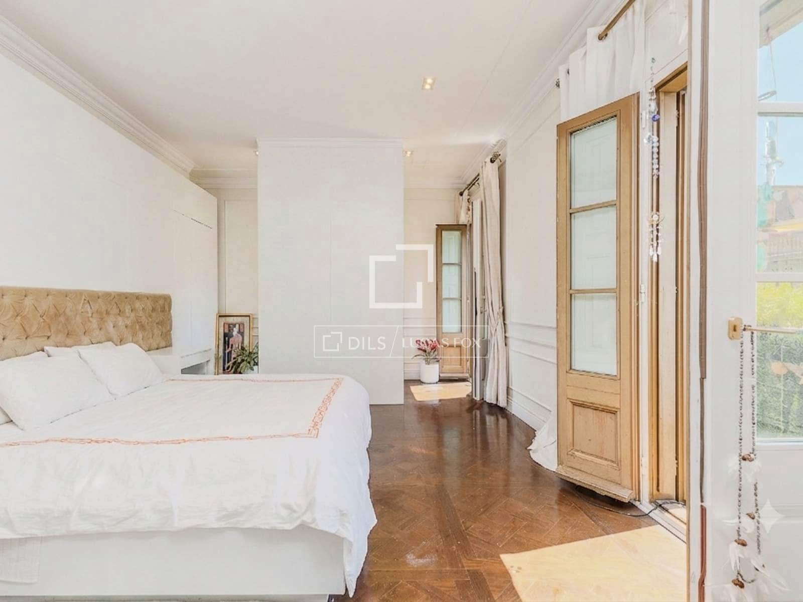 4 soveværelse Lejlighed til salg i Barcelona by - € 1.650.000 (Ref: 9981548)