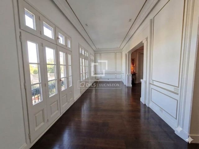 4 soveværelse Lejlighed til salg i Barcelona by - € 1.650.000 (Ref: 9981548)