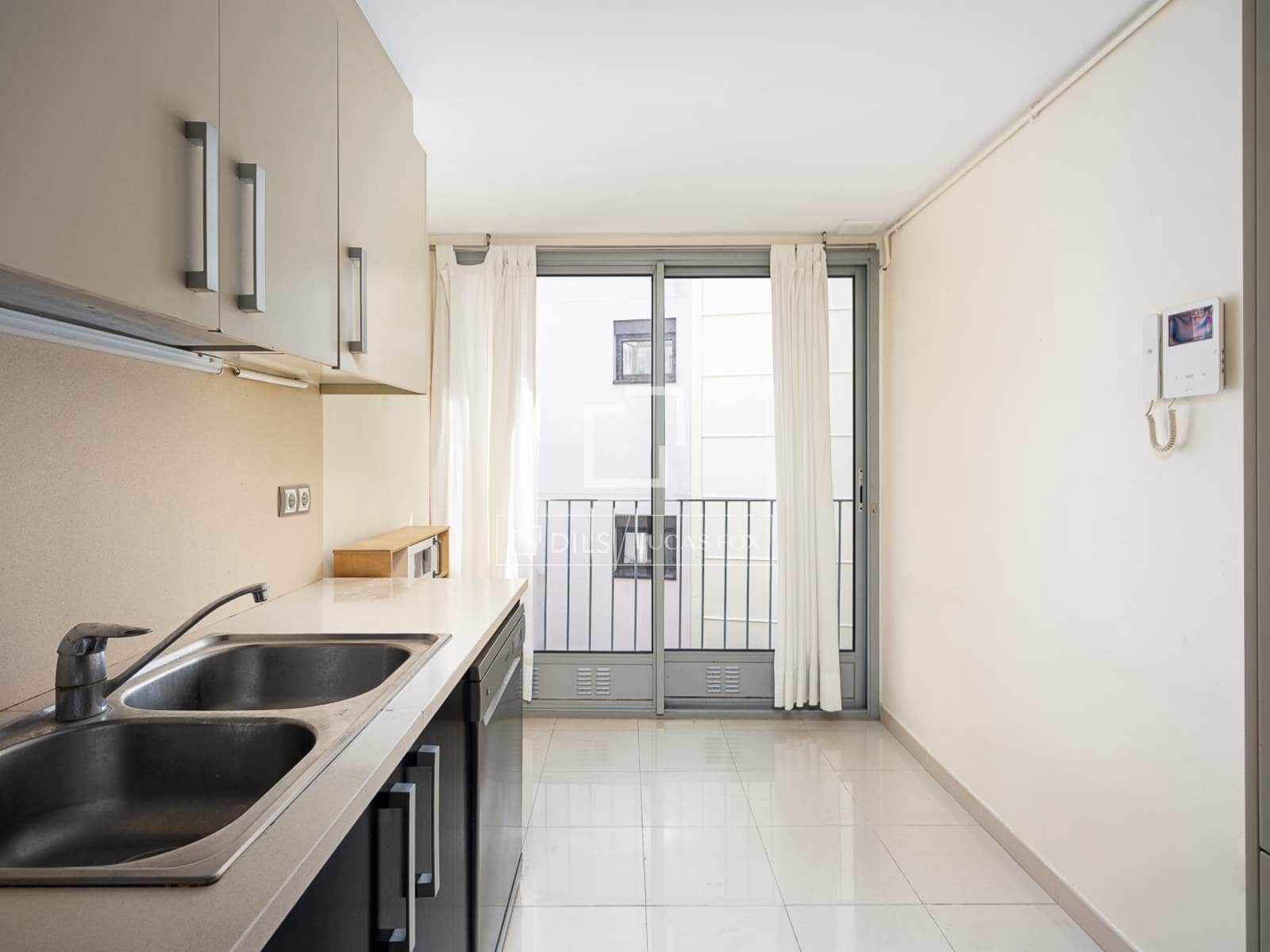 3 soveværelse Penthouse til salg i Barcelona by med garage - € 770.000 (Ref: 9981549)