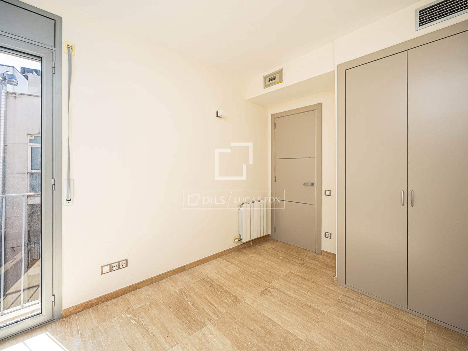 3 soveværelse Penthouse til salg i Barcelona by med garage - € 770.000 (Ref: 9981549)